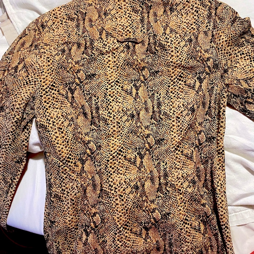 Bebe Collared Shirt - Picture 3 of 4